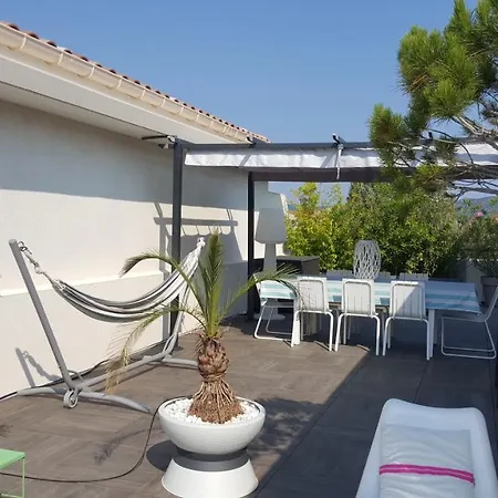 Appartement-terrasse Solarium Ste-maxime شقة سانت ماكسيم